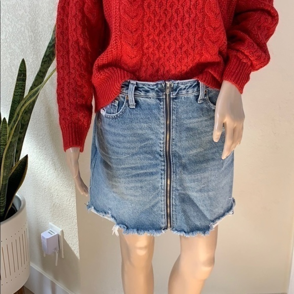 Abercrombie and Fitch denim skirt with zipper